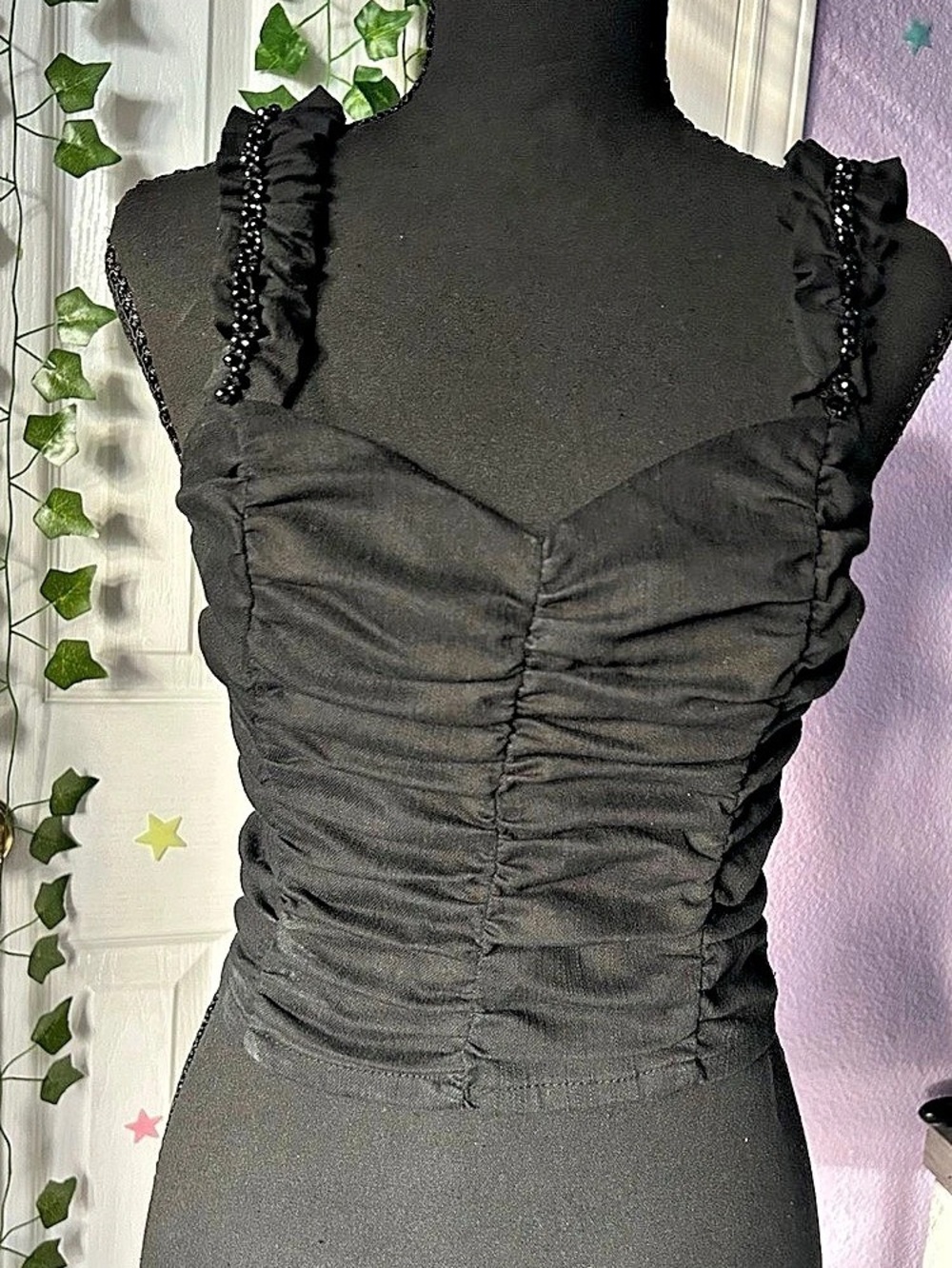 Forever 21 Black Ruched Crop Top Size Small